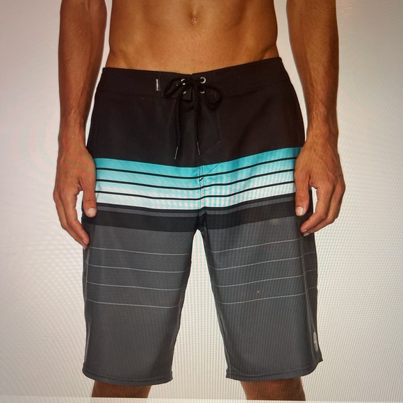 Polyester - Picture 2 of 4